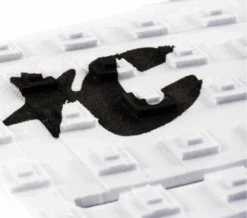 CREATURES ICON FISH WHITE (GF22WH) -Dakine Shop Screen Shot 2021 12 29 at 4.04.15 PM 75302.1640811885